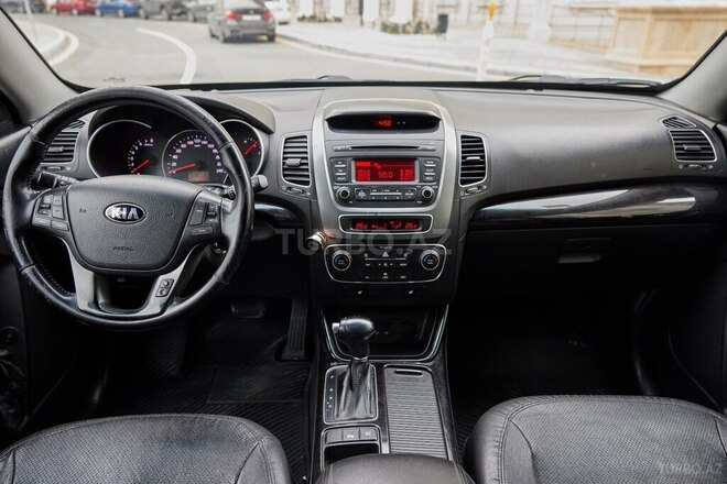 Kia Sorento-7
