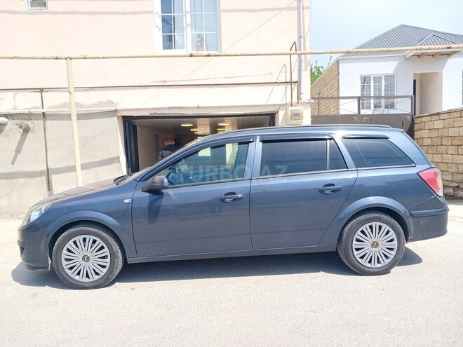 Opel Astra 2006, 330,000 km - 1.3 l - Bakı