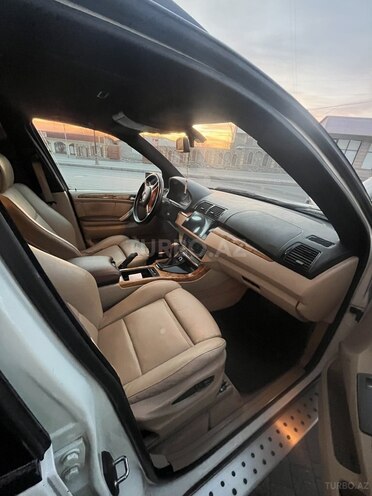 BMW X5 2003, 340,000 km - 4.4 l - Şəki