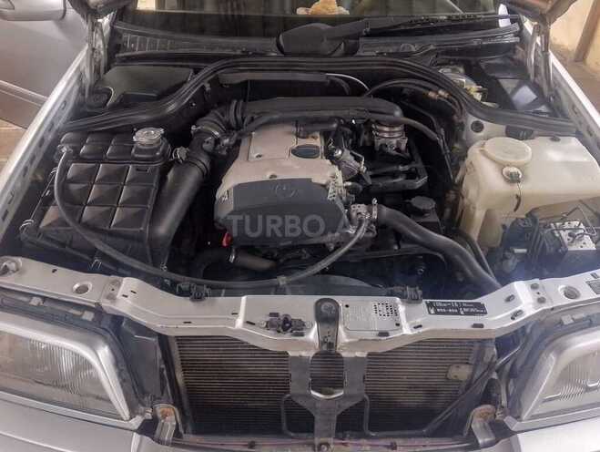 Mercedes C 180 1998, 423,300 km - 1.8 l - Salyan