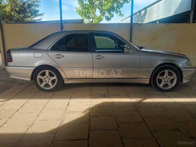 Mercedes C 180 1998, 423,300 km - 1.8 l - Salyan