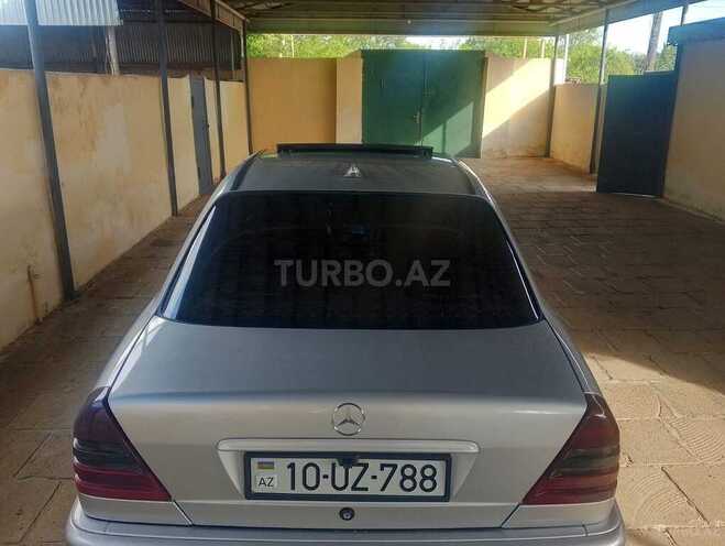 Mercedes C 180 1998, 423,300 km - 1.8 l - Salyan