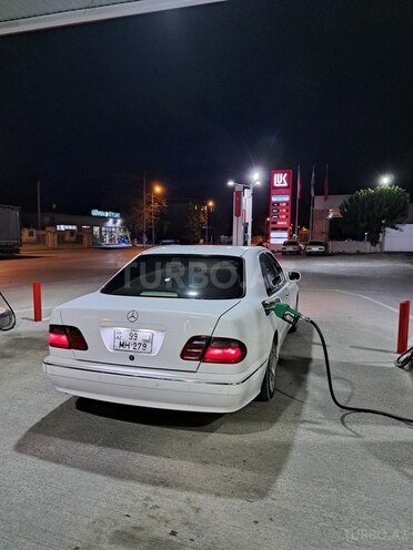 Mercedes E 320 1999, 429,000 km - 3.2 l - Kürdəmir