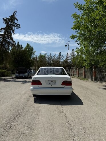 Mercedes E 320 1999, 429,000 km - 3.2 l - Kürdəmir