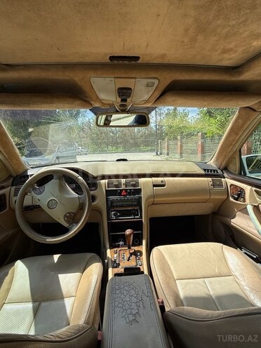 Mercedes E 320 1999, 429,000 km - 3.2 l - Kürdəmir