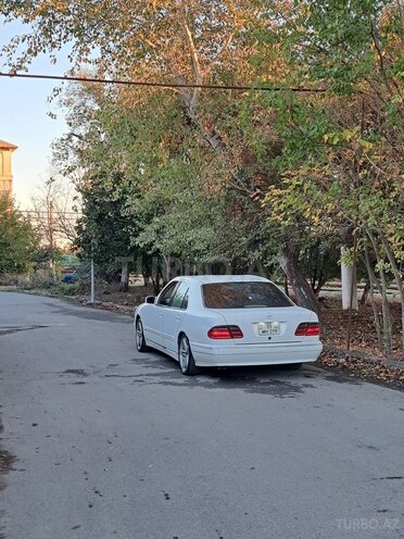 Mercedes E 320 1999, 429,000 km - 3.2 l - Kürdəmir