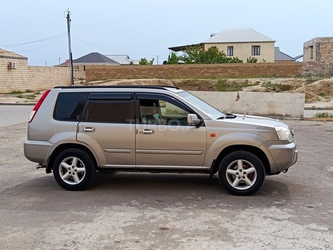 Nissan X-Trail 2002, 228,000 km - 2.0 l - Şirvan