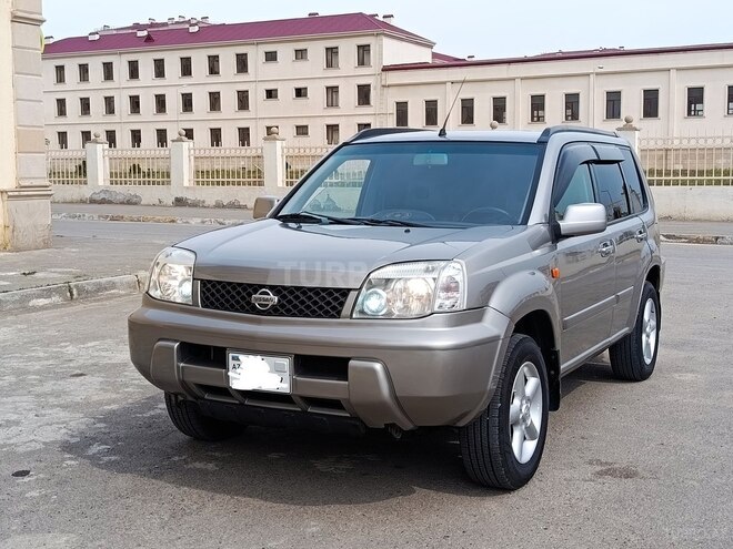 Nissan X-Trail 2002, 228,000 km - 2.0 l - Şirvan
