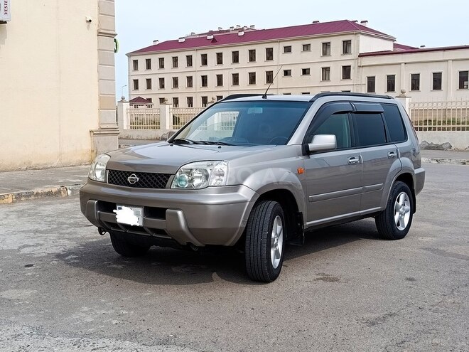 Nissan X-Trail 2002, 228,000 km - 2.0 l - Şirvan