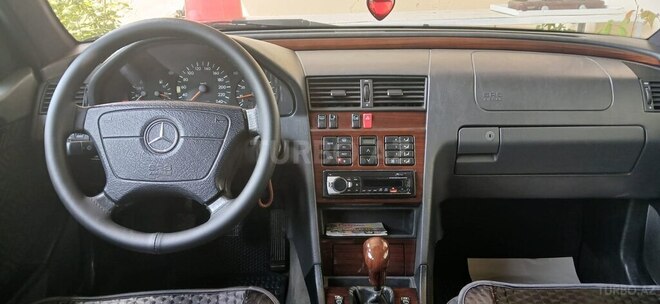Mercedes C 180 1995, 321,580 km - 1.8 l - Şəki