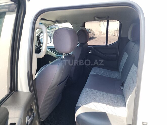 Nissan Navara 2013, 292,300 km - 2.5 l - Bakı