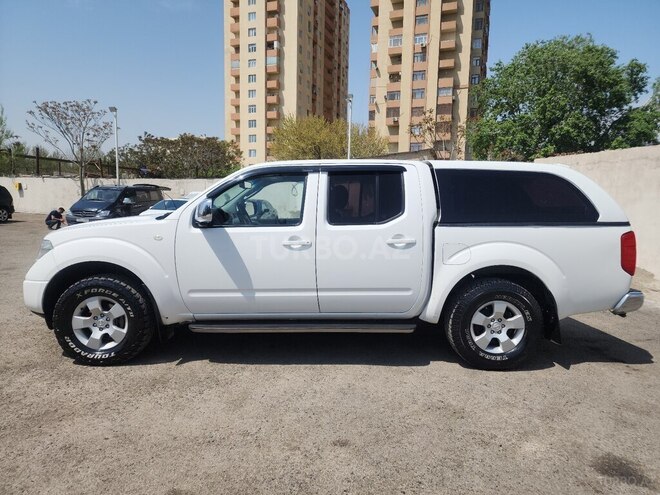 Nissan Navara 2013, 292,300 km - 2.5 l - Bakı