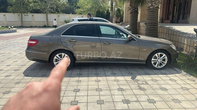 Mercedes E 220 d 2009, 280,000 km - 2.2 л - Bakı