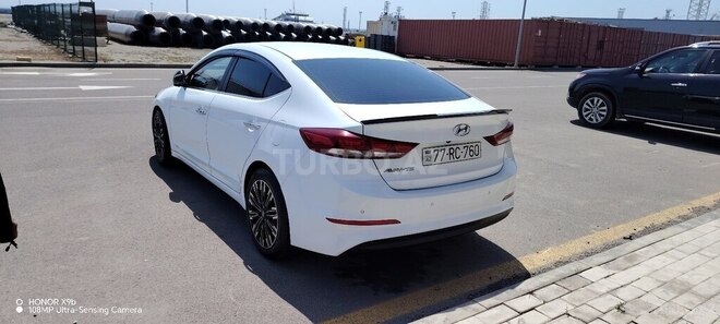 Hyundai Avante 2015, 180,000 km - 1.6 л - Bakı
