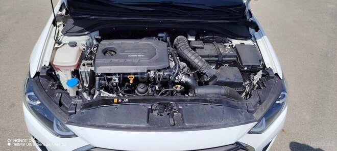 Hyundai Avante 2015, 180,000 km - 1.6 л - Bakı