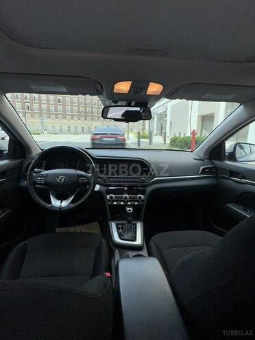 Hyundai Elantra 2019, 81,200 km - 2.0 l - Bakı