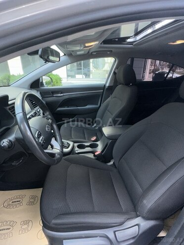 Hyundai Elantra 2019, 81,200 km - 2.0 l - Bakı