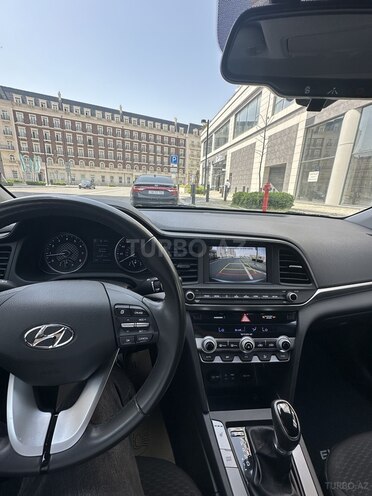 Hyundai Elantra 2019, 81,200 km - 2.0 l - Bakı