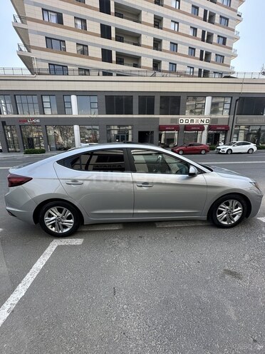 Hyundai Elantra 2019, 81,200 km - 2.0 l - Bakı