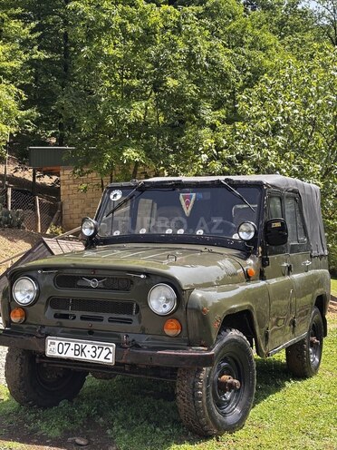 UAZ 469 1986, 650,000 km - 2.4 l - Astara