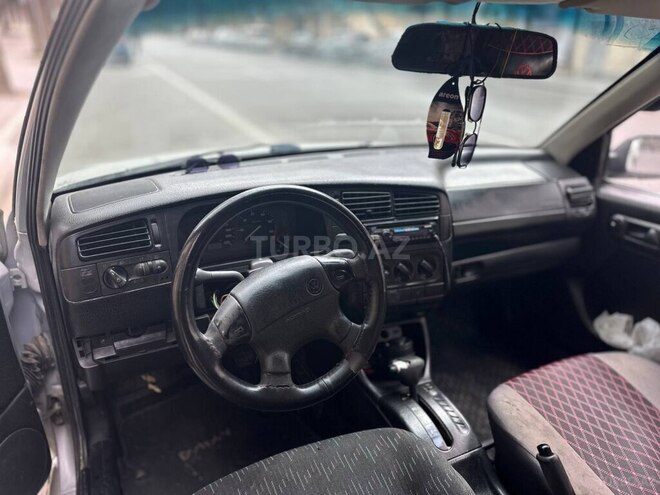 Volkswagen Golf 1996, 264,000 km - 1.8 l - Bakı