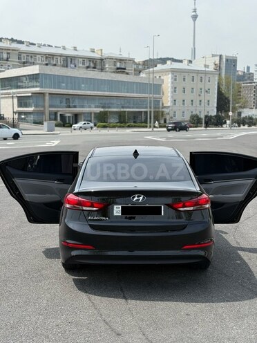 Hyundai Elantra 2018, 114,000 km - 2.0 л - Bakı