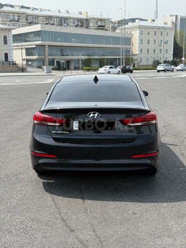 Hyundai Elantra 2018, 114,000 km - 2.0 л - Bakı
