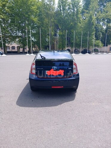 Toyota Prius-9