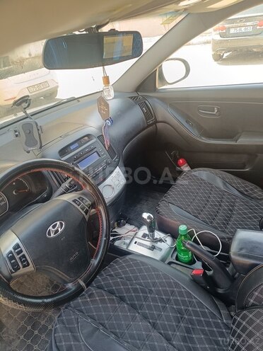 Hyundai Elantra 2010, 212,000 km - 2.0 l - Naxçıvan