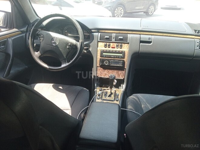 Mercedes E 270 1999, 700,000 km - 2.7 l - Bakı