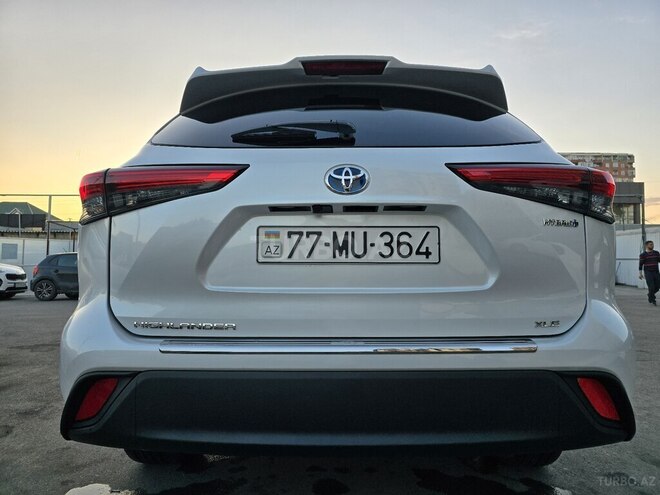 Toyota Highlander 2022, 76,000 km - 2.5 l - Bakı