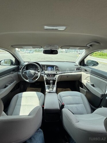 Hyundai Elantra 2018, 114,000 km - 2.0 л - Bakı