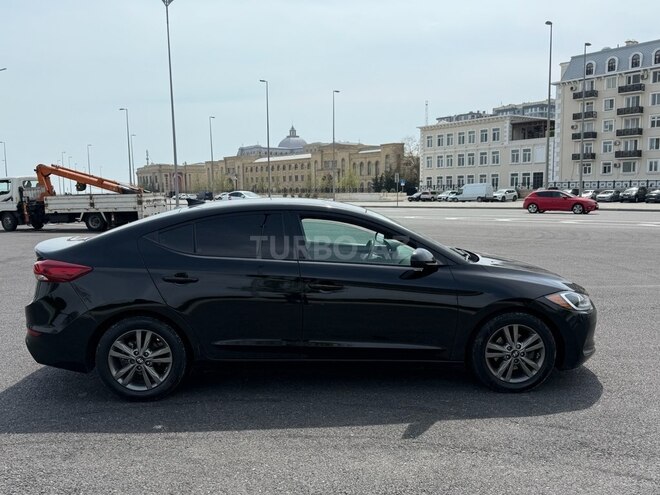 Hyundai Elantra 2018, 114,000 km - 2.0 л - Bakı