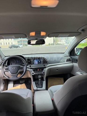 Hyundai Elantra 2018, 114,000 km - 2.0 л - Bakı