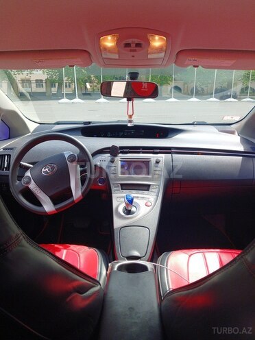 Toyota Prius-14