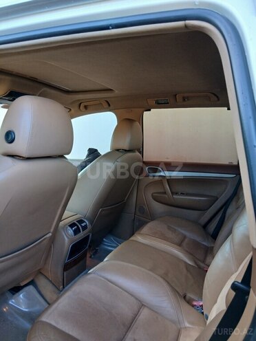 Porsche Cayenne-9