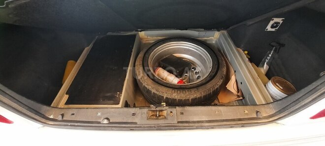 Mercedes E 240 1999, 327,910 km - 2.4 l - Bakı