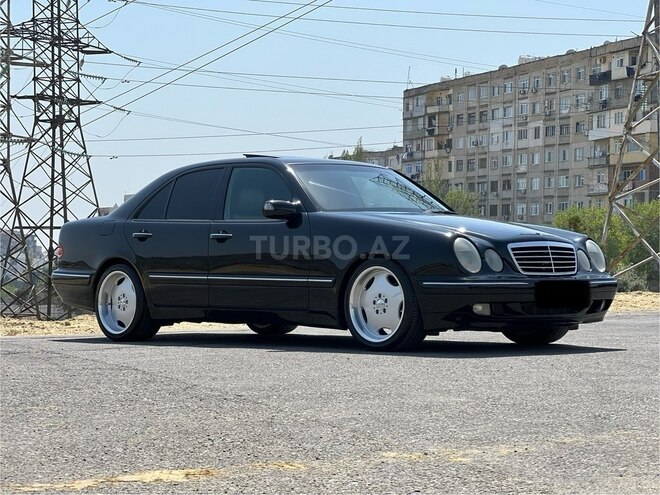 Mercedes E 320-3