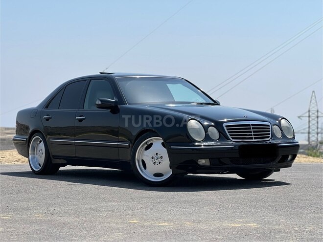 Mercedes E 320-4