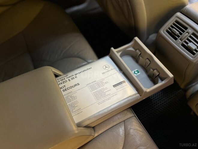 Mercedes E 320-18