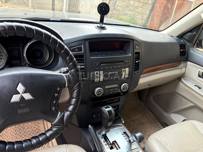 Mitsubishi Pajero 2007, 350,000 km - 3.0 л - Bakı