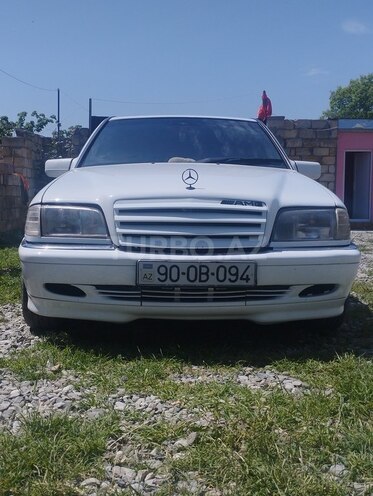 Mercedes C 240 2000, 314,000 km - 2.4 л - Kürdəmir