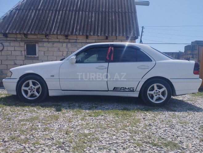 Mercedes C 240 2000, 314,000 km - 2.4 л - Kürdəmir