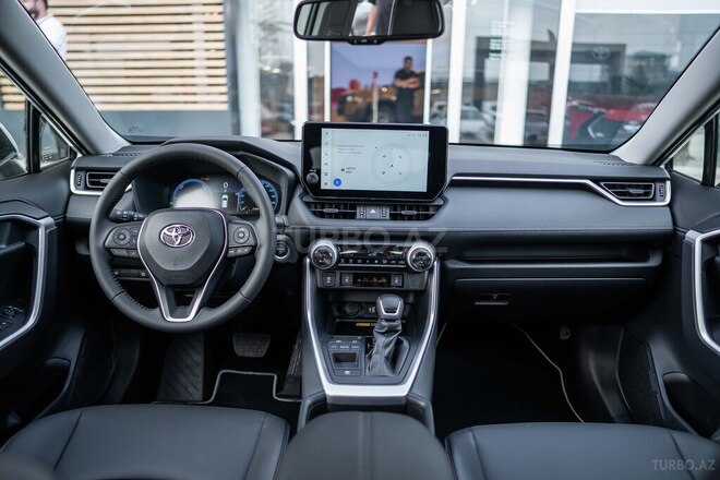 Toyota RAV4-11