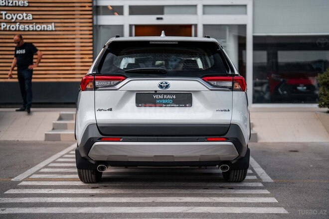 Toyota RAV4-5