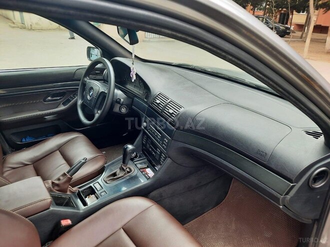 BMW 520 1997, 484,000 km - 2.0 l - Bakı