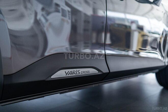 Toyota Yaris Cross-6