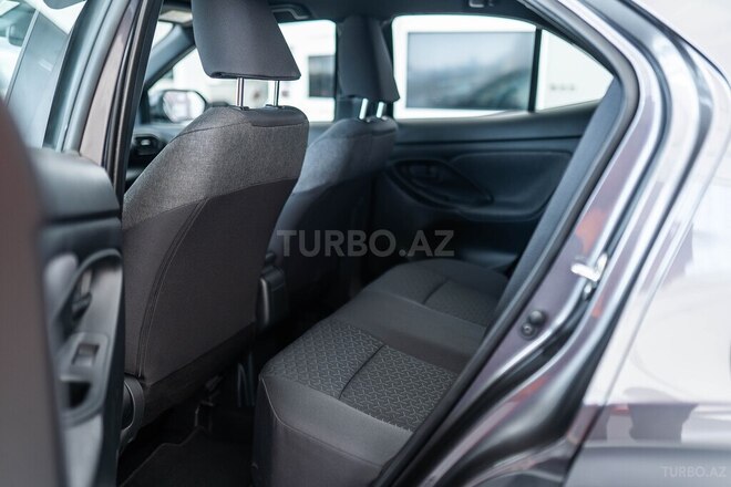 Toyota Yaris Cross-10