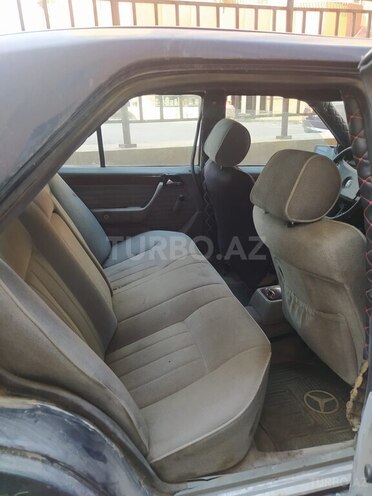 Mercedes E 250 1990, 400,000 km - 2.5 l - Bakı
