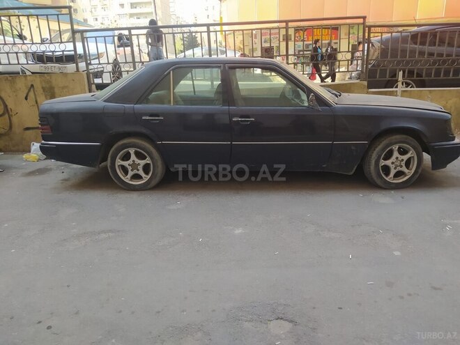 Mercedes E 250 1990, 400,000 km - 2.5 l - Bakı